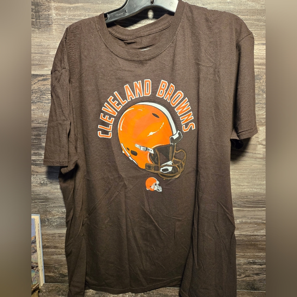 Vintage NFL Official Football Cleveland Browns Men's Short Sleeve Shirt Size XL